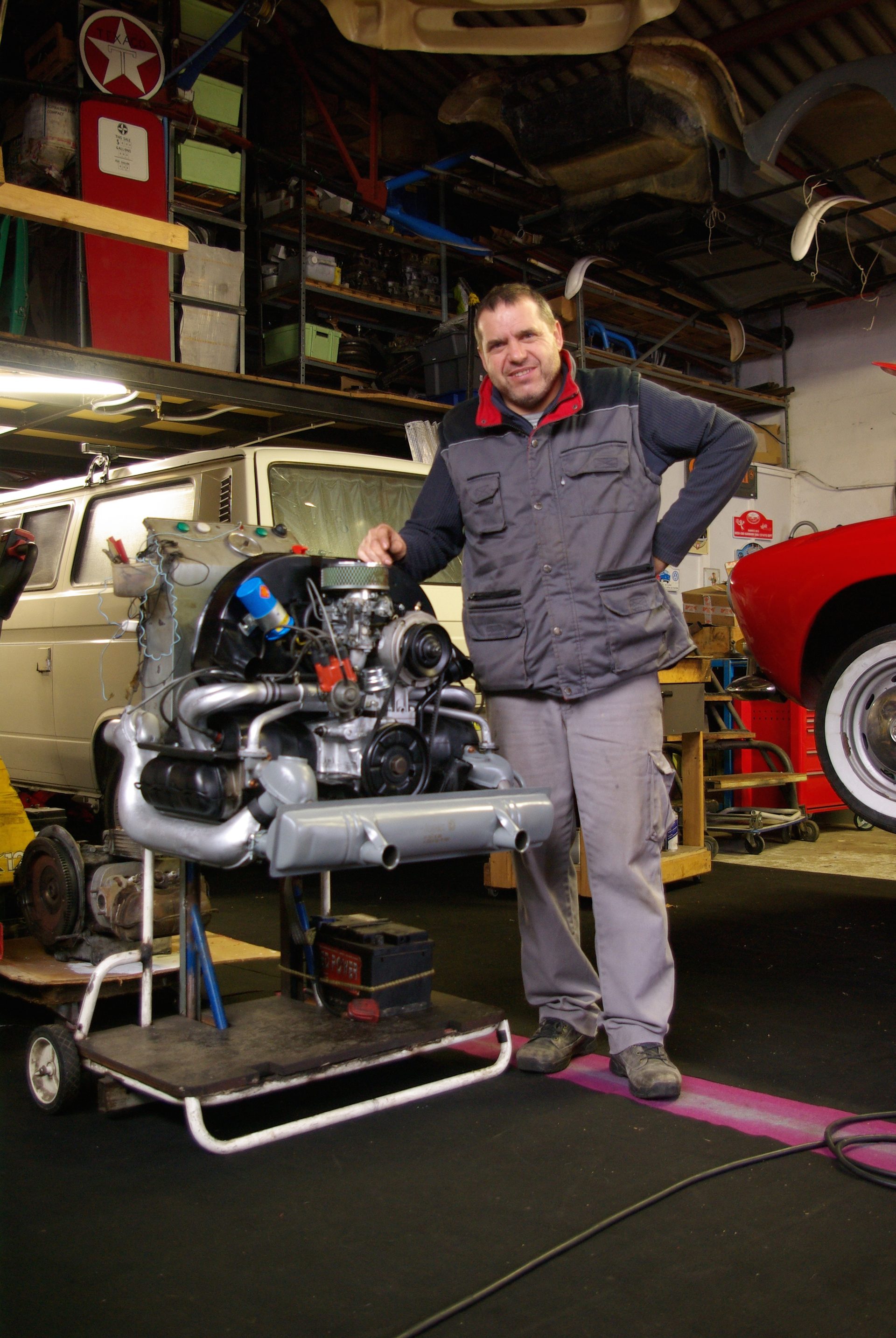 Volkswagen Combi VW en cours de restauration — Euskadi R Cool